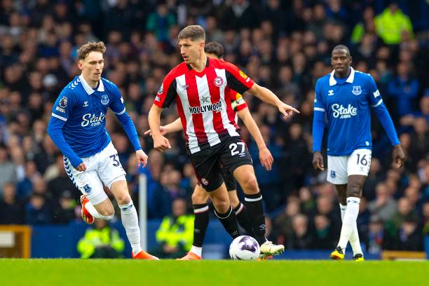 在对阵利物 在对阵利物