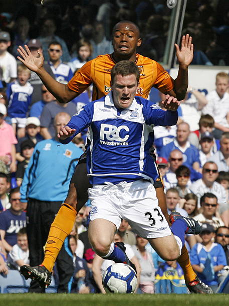 探讨其背后 探讨其背后